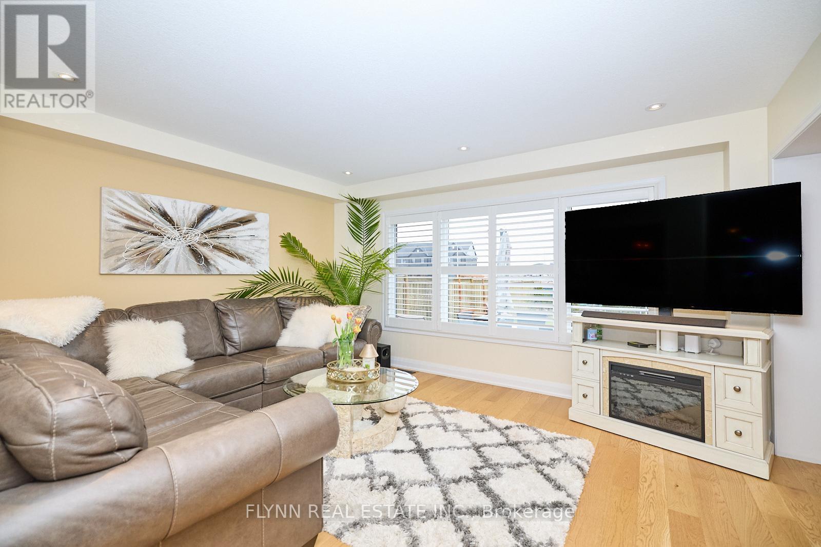 8395 Elderberry Drive, Niagara Falls, Ontario  L2H 0K6 - Photo 16 - X12054167