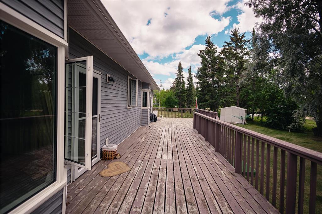 46 Sunset Drive, Lac Du Bonnet, Manitoba  R0E 1A0 - Photo 34 - 202505944