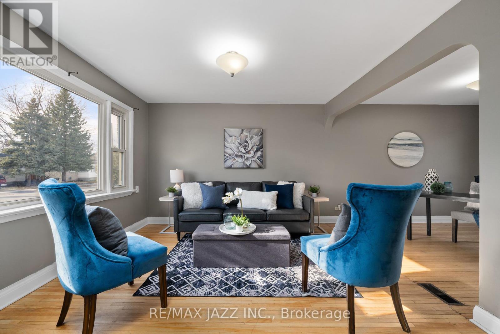 Property at 47 PONTON STREET image 4