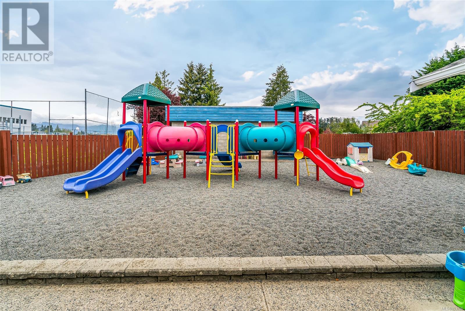 205 Pym St N, Parksville, British Columbia  V9P 1E7 - Photo 2 - 993766