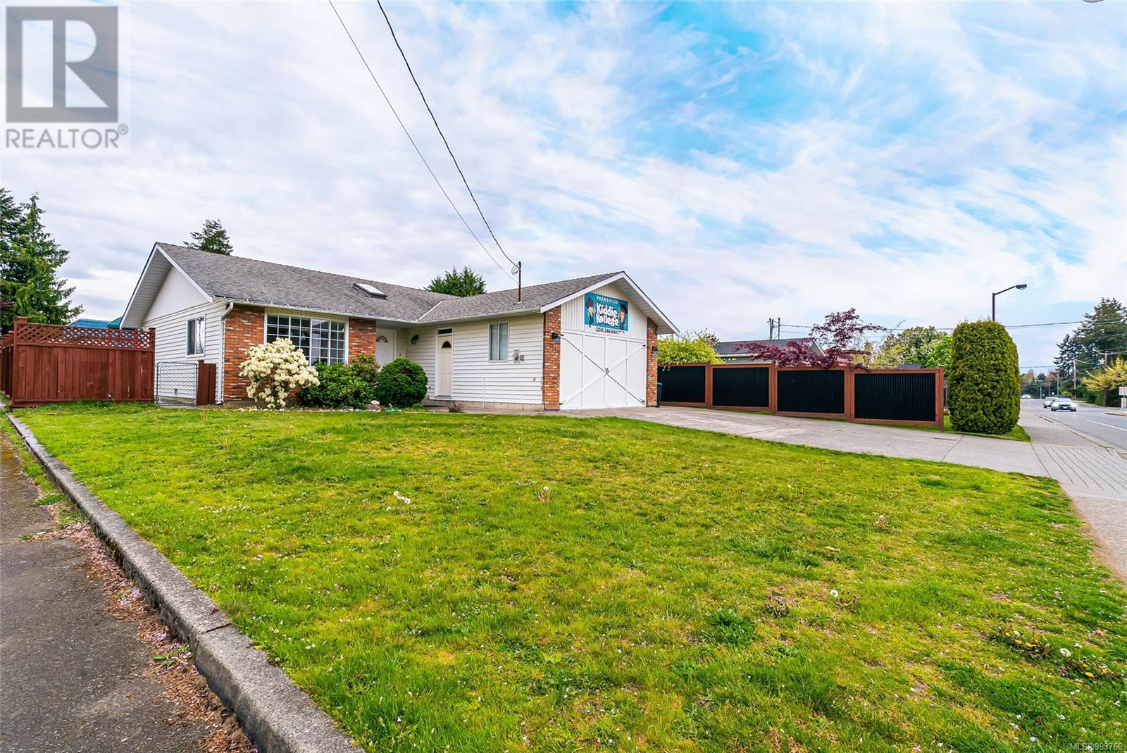 205 Pym St N, Parksville, British Columbia  V9P 1E7 - Photo 41 - 993766