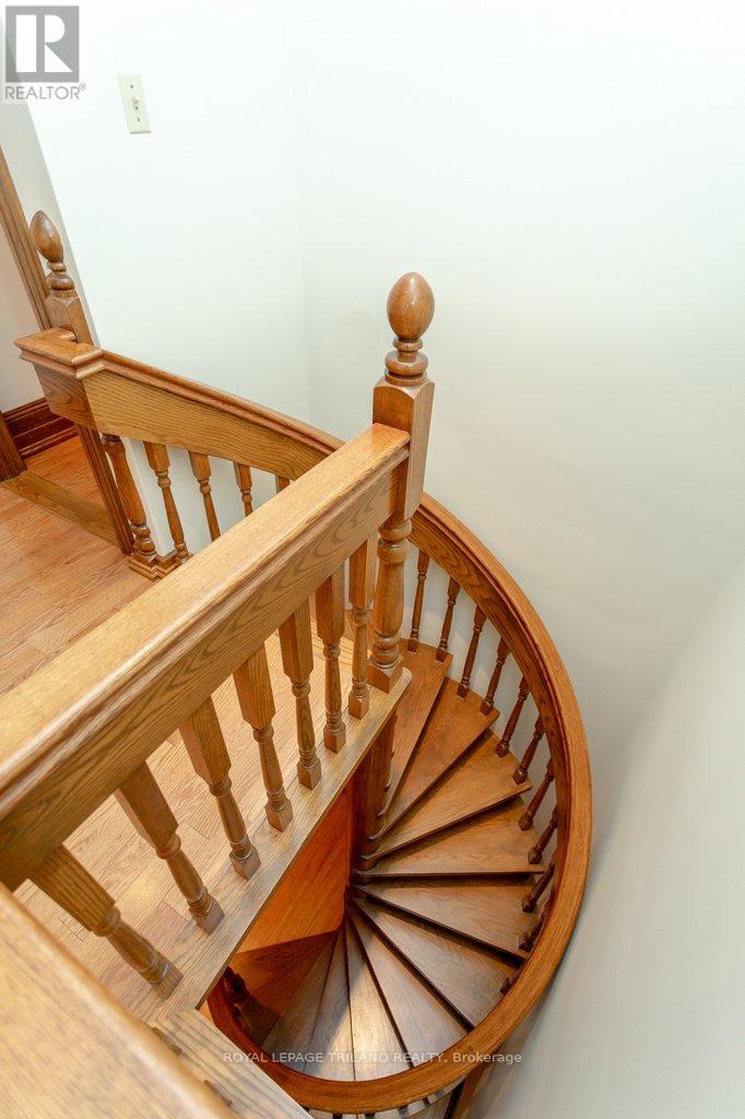 2643 Old Victoria Road, London South, Ontario  N6M 1B8 - Photo 15 - X12054372