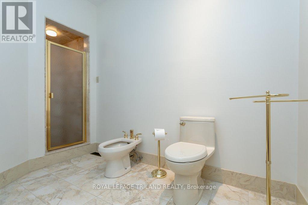 2643 Old Victoria Road, London South, Ontario  N6M 1B8 - Photo 9 - X12054372