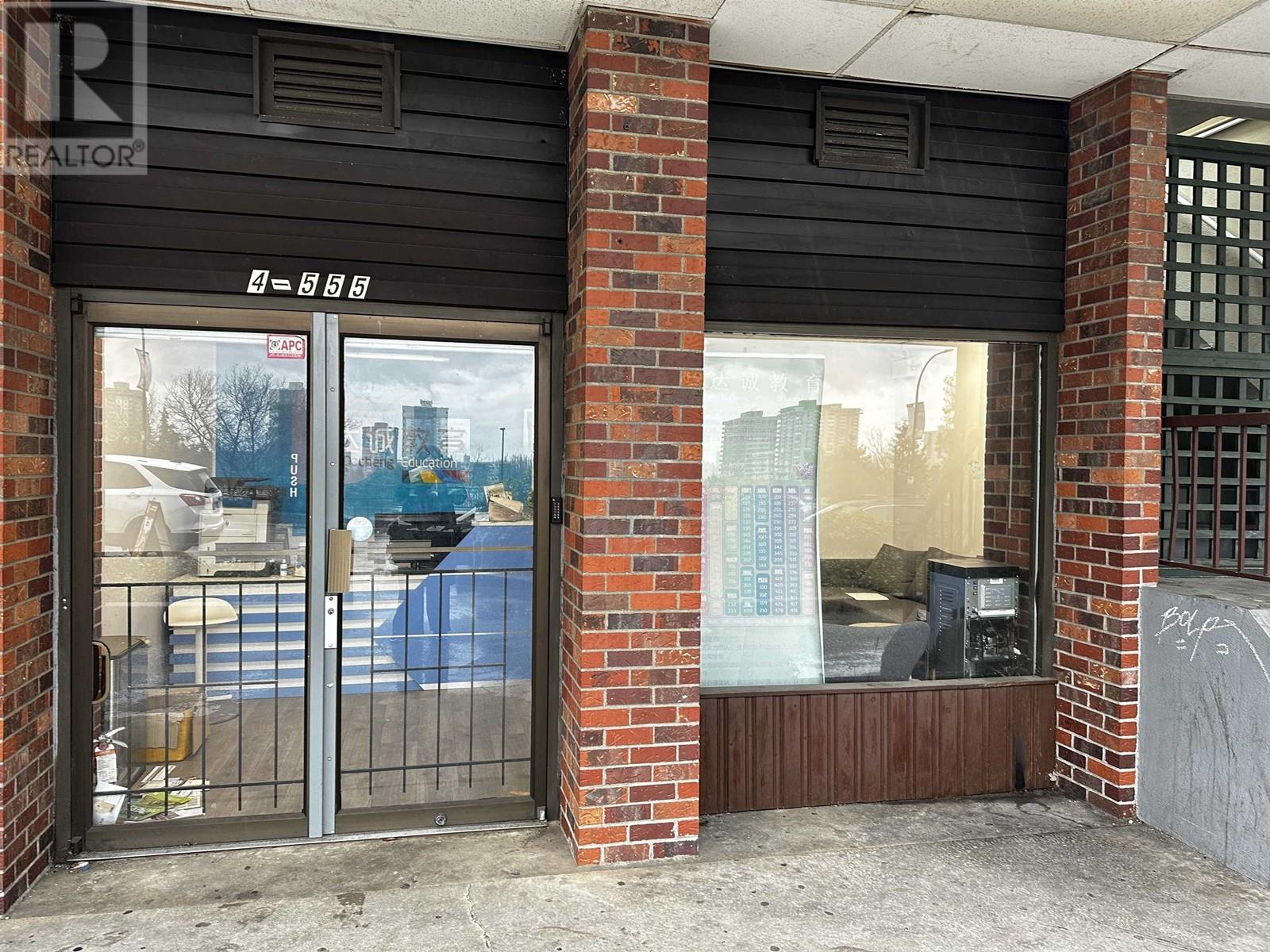 Property at 4 555 NORTH ROAD image 1