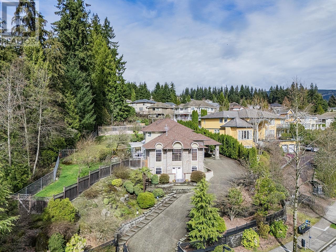 Property at 1496 JOHNSON STREET image 4