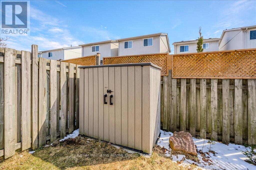 427 Flannery Drive, Centre Wellington, Ontario  N1M 3P3 - Photo 38 - X12054342