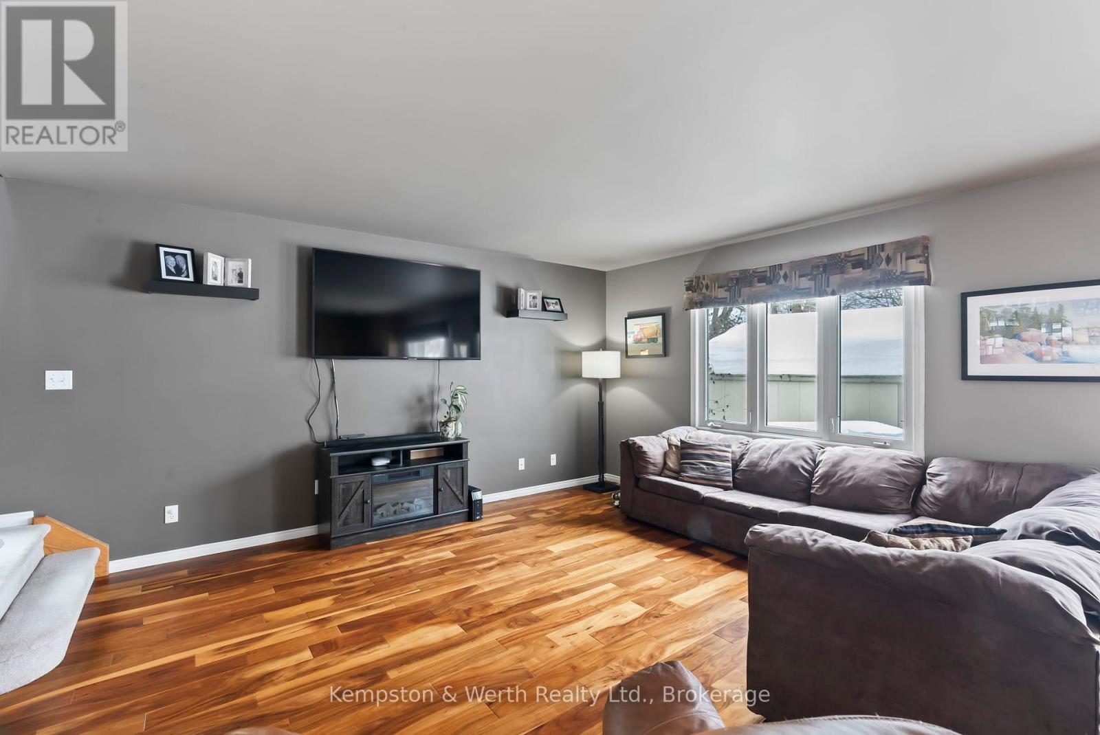 581 Inkerman Street E, North Perth, Ontario  N4W 2N8 - Photo 13 - X11952711