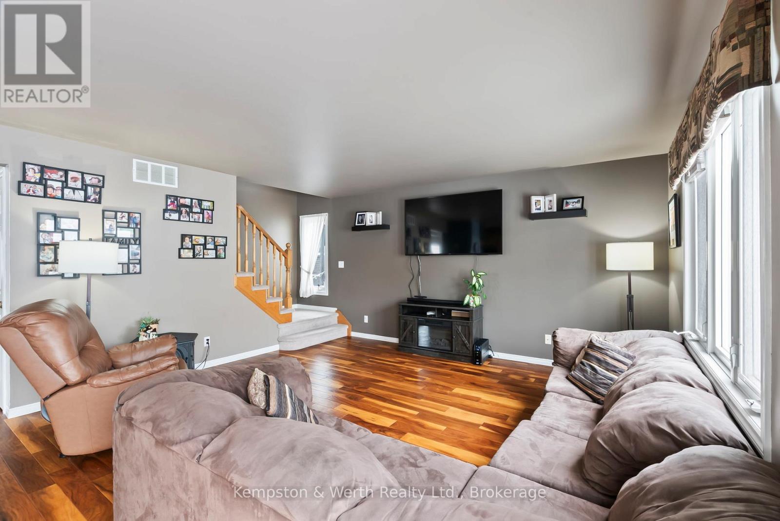 581 Inkerman Street E, North Perth, Ontario  N4W 2N8 - Photo 16 - X11952711