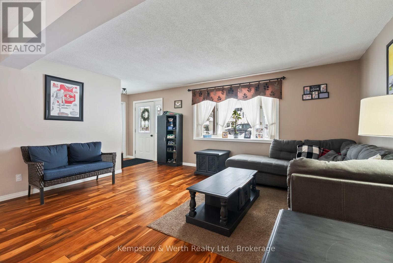 581 Inkerman Street E, North Perth, Ontario  N4W 2N8 - Photo 5 - X11952711