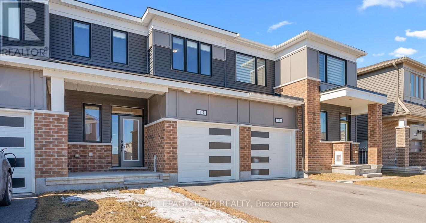 Property at 13 BERMONDSEY WAY image 1