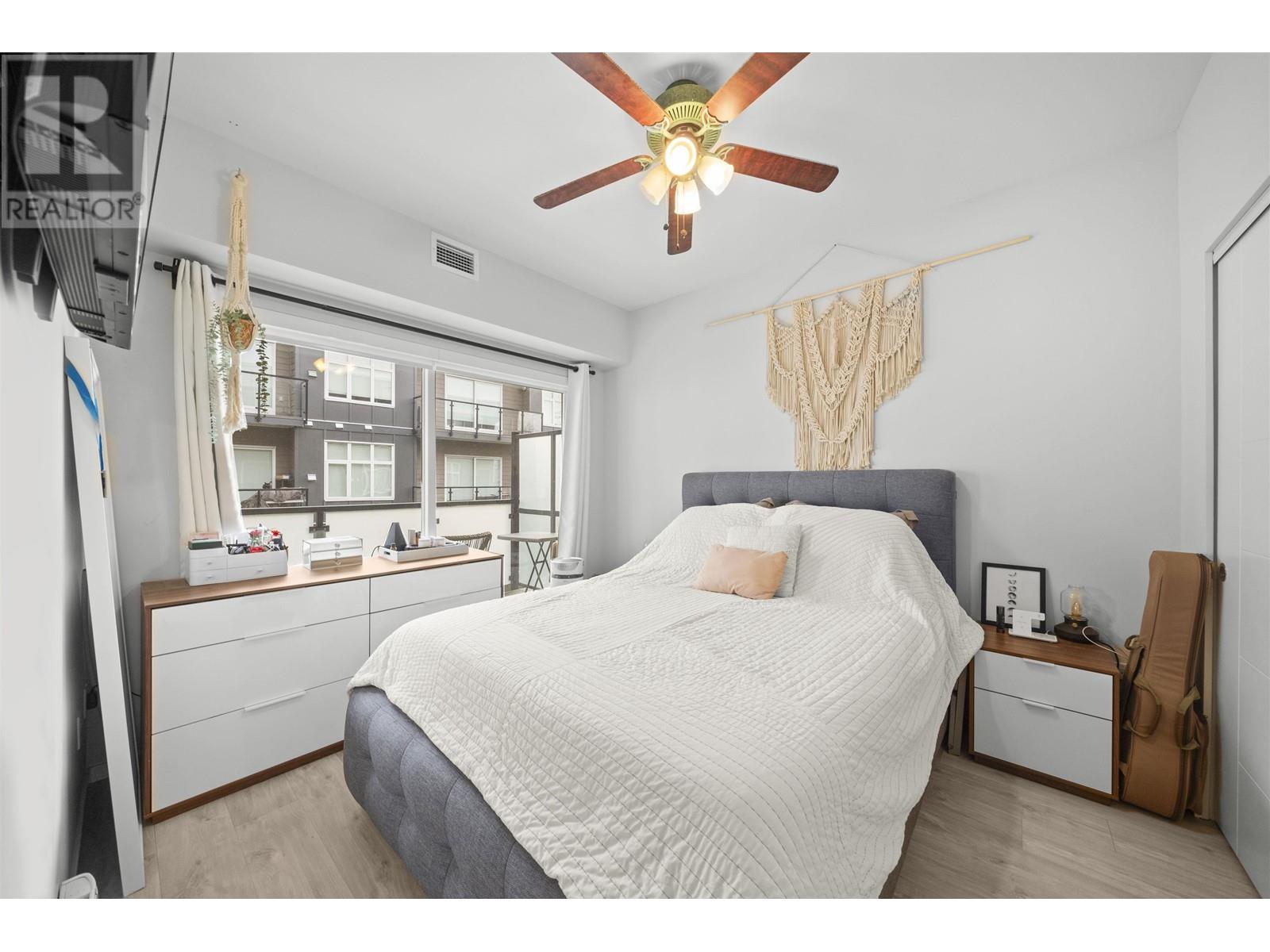 332 6283 Kingsway, Burnaby, British Columbia  V5J 0H3 - Photo 6 - R2984339