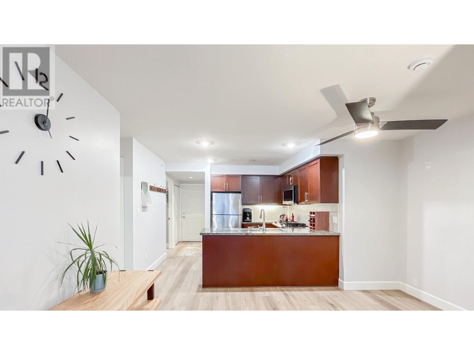 414 3811 Hastings Street, Burnaby, British Columbia  V5C 2H7 - Photo 8 - R2966727