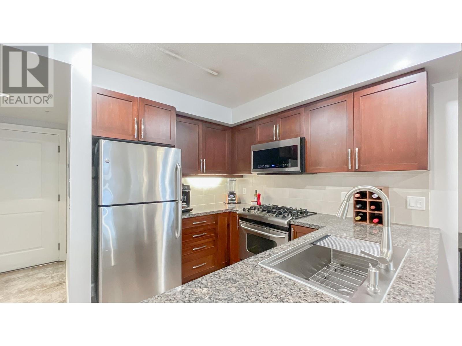 414 3811 Hastings Street, Burnaby, British Columbia  V5C 2H7 - Photo 6 - R2966727