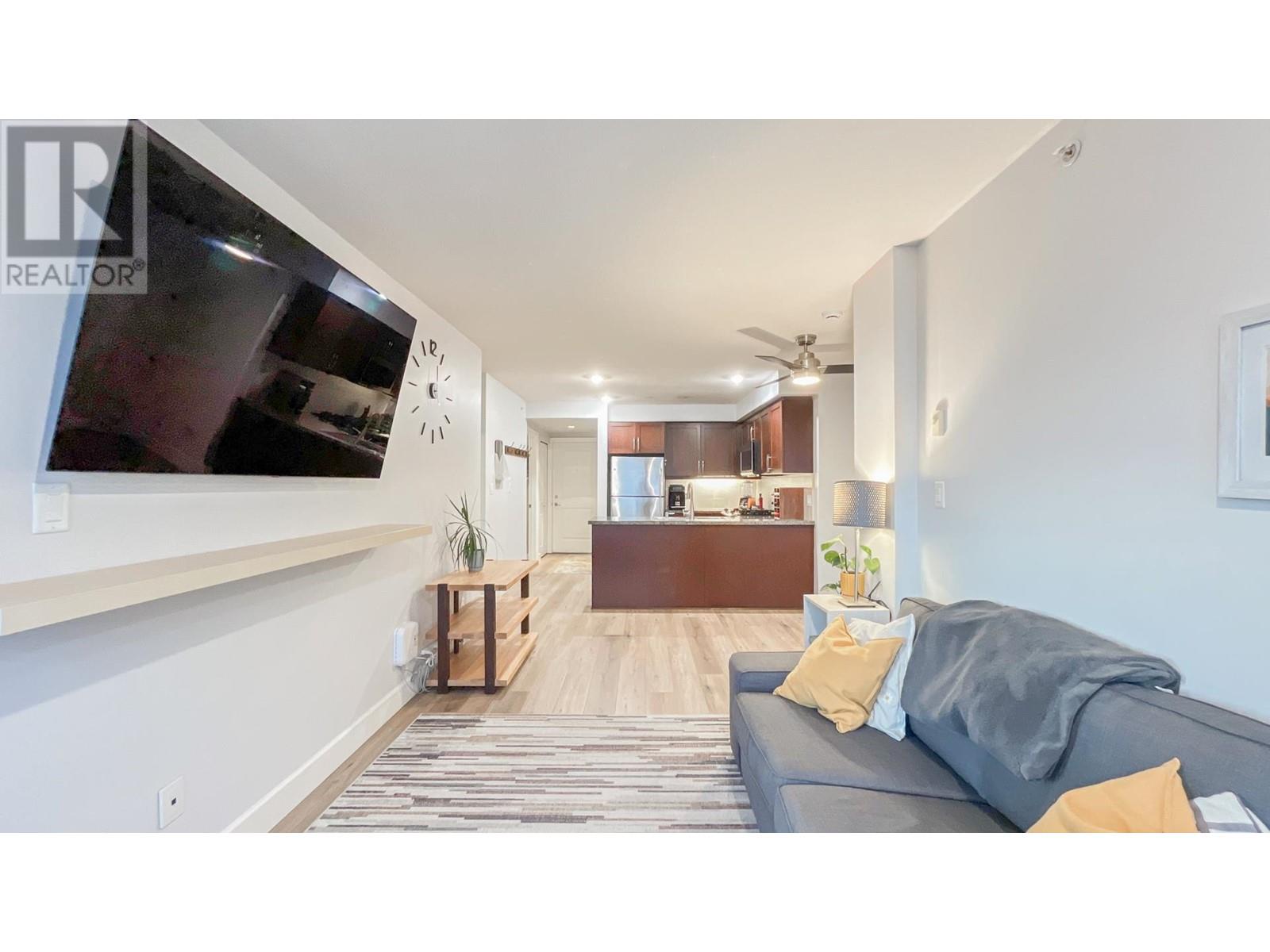 414 3811 Hastings Street, Burnaby, British Columbia  V5C 2H7 - Photo 7 - R2966727