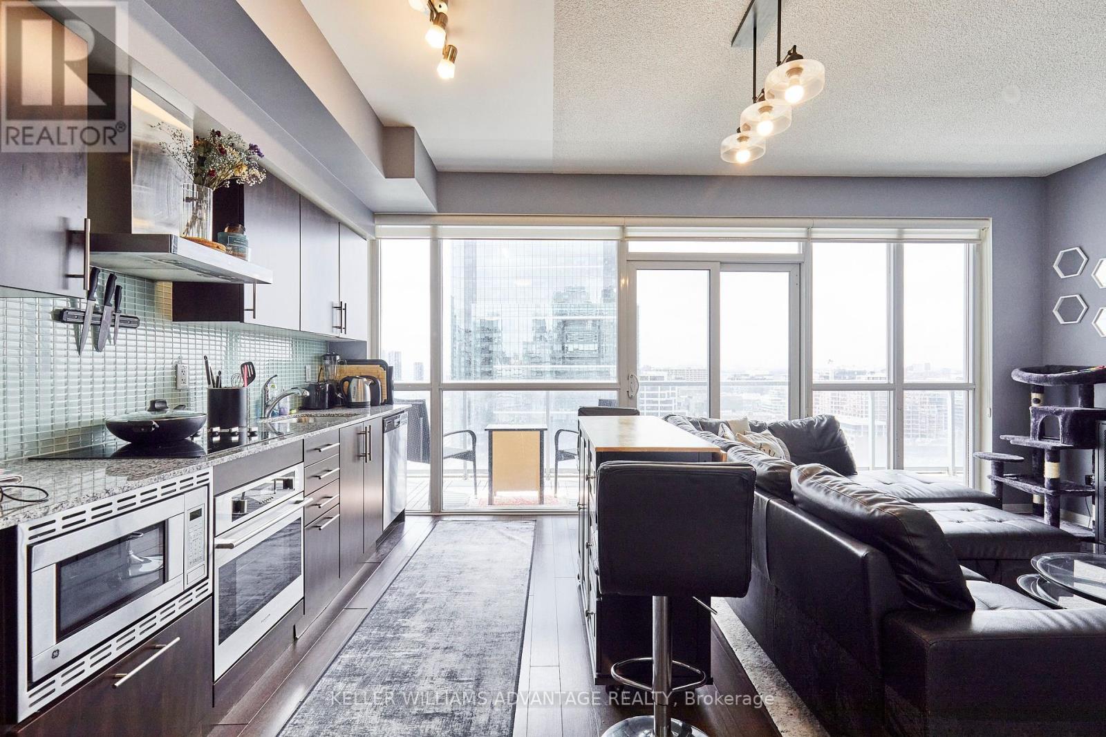 2214s - 352 Front Street W, Toronto, Ontario  M5V 0K3 - Photo 11 - C12054256