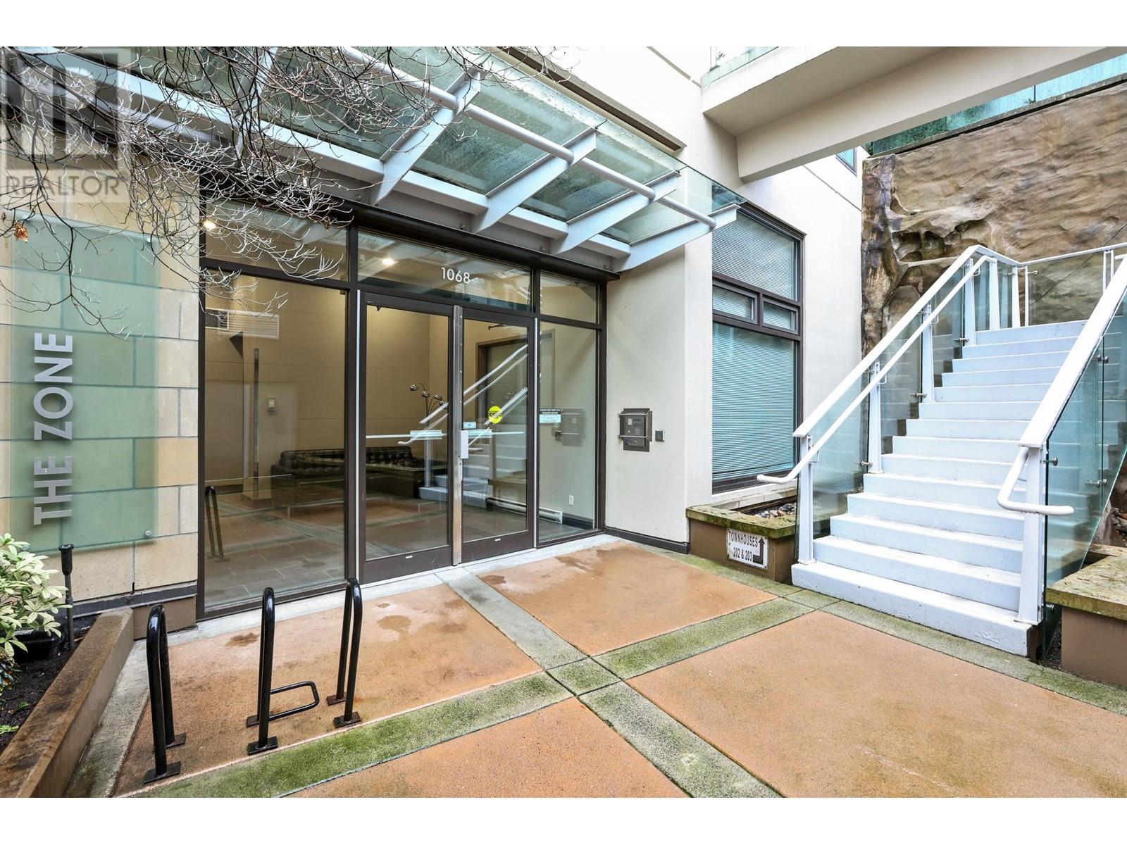 302 1068 W Broadway, Vancouver, British Columbia  V6H 0A7 - Photo 2 - R2983739