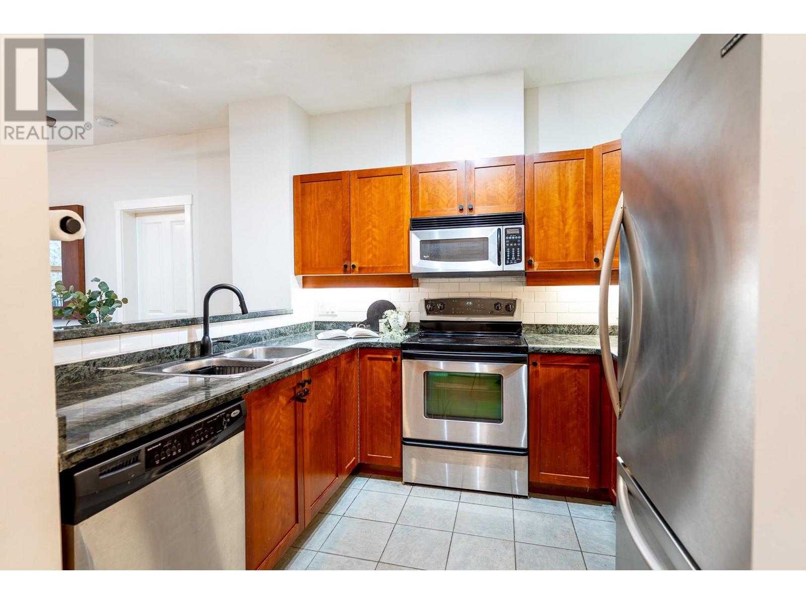 103 625 Park Crescent, New Westminster, British Columbia  V3L 5W4 - Photo 7 - R2984340