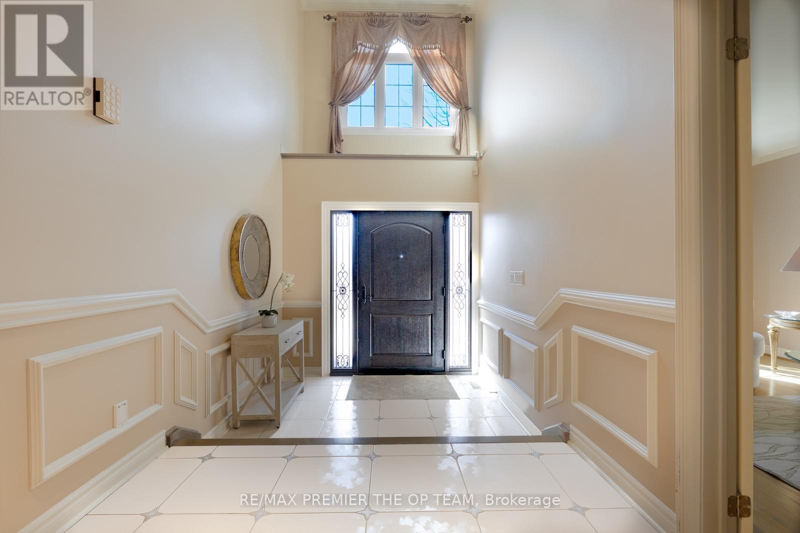 Property at 182 CLOVER LEAF STREET image 4