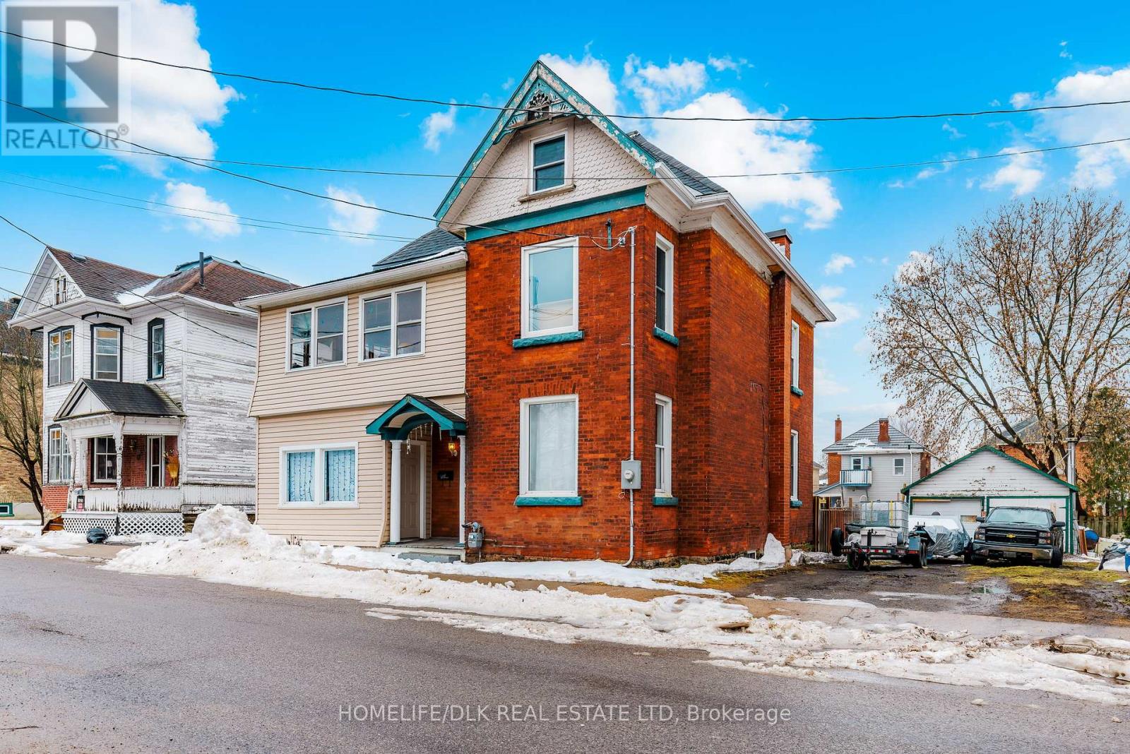 Property at 28 KENSINGTON AVENUE image 3