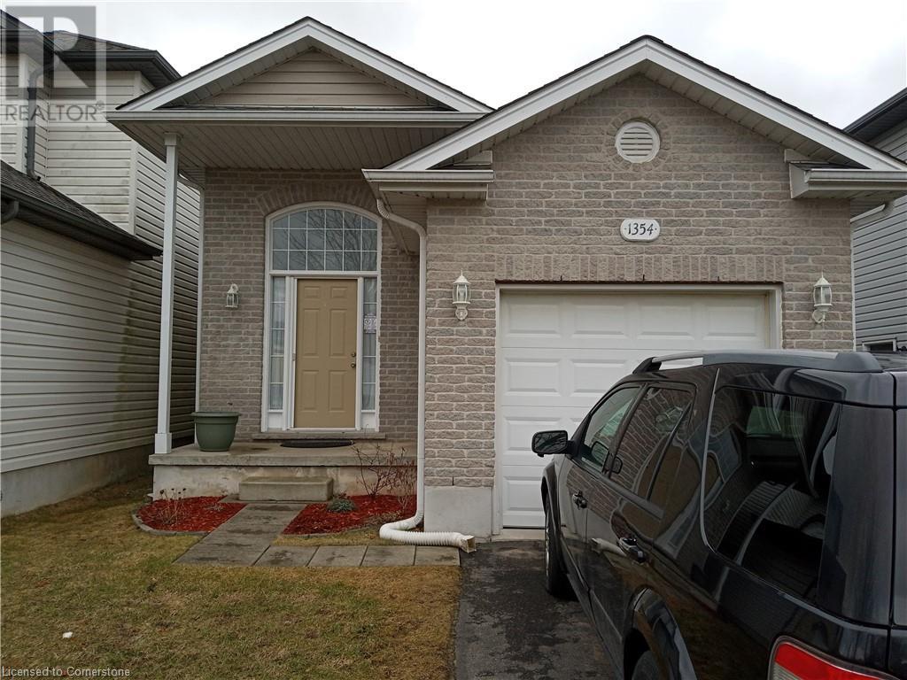 1354 Aspenridge Crescent