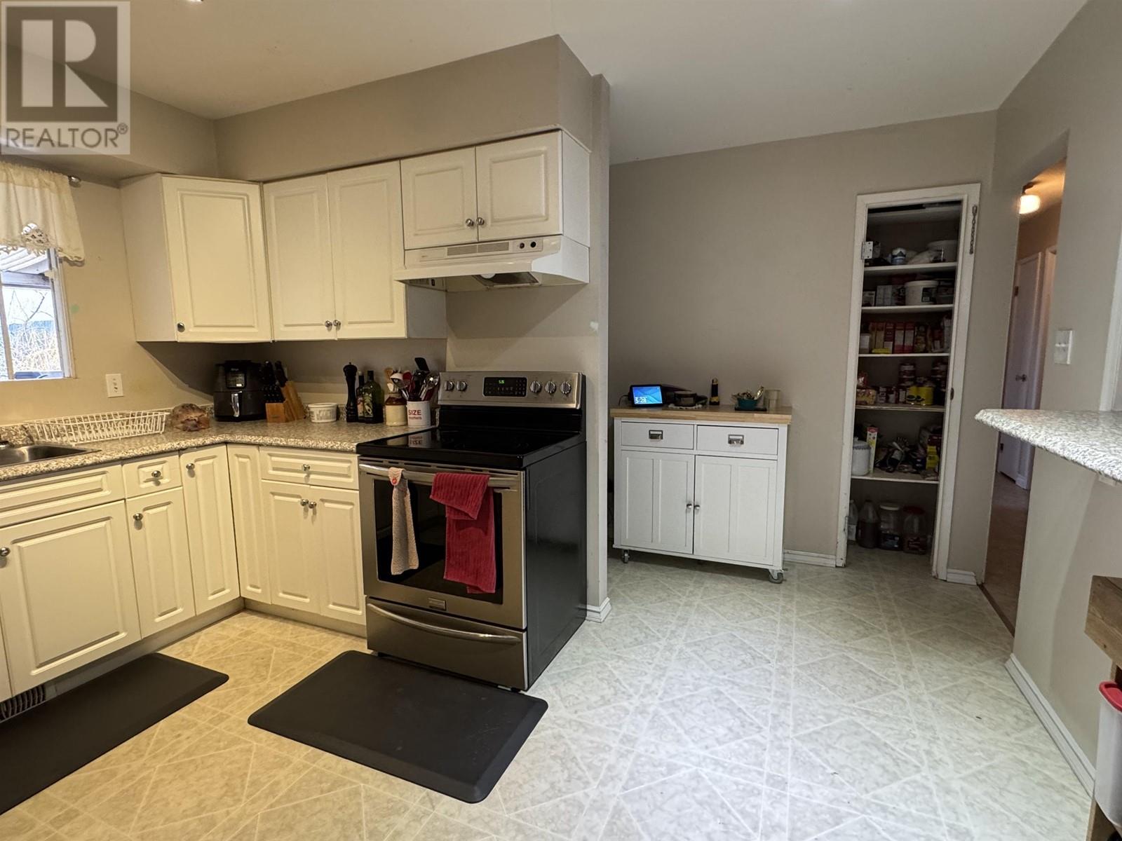 Property at 775 MCDOUGALL STREET image 3