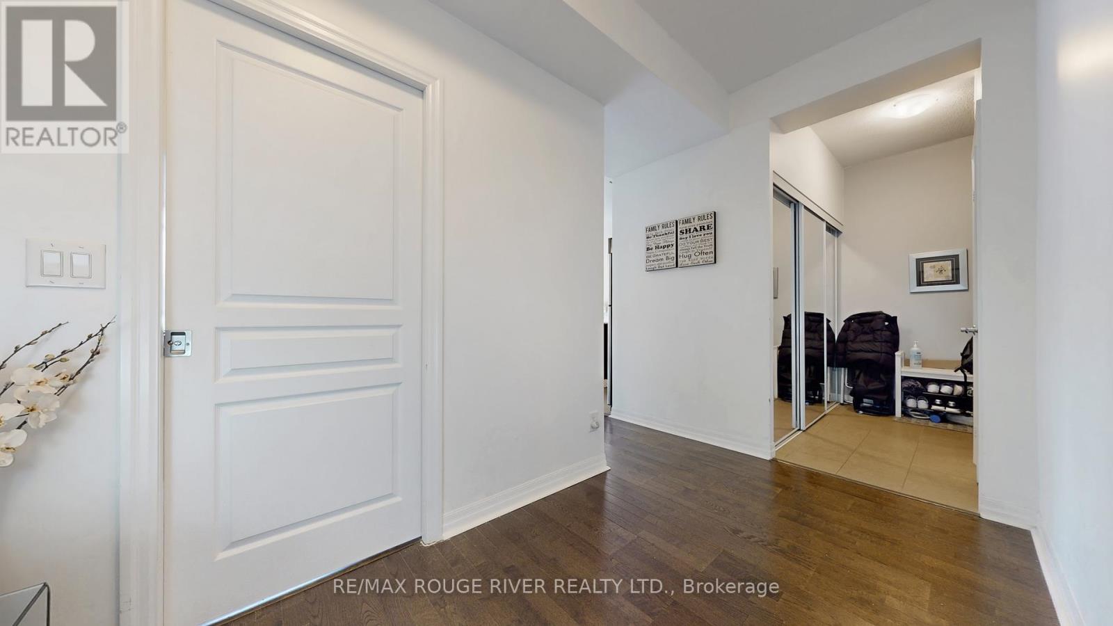 3001 - 225 Webb Drive, Mississauga, Ontario  L5B 4P2 - Photo 15 - W12054242