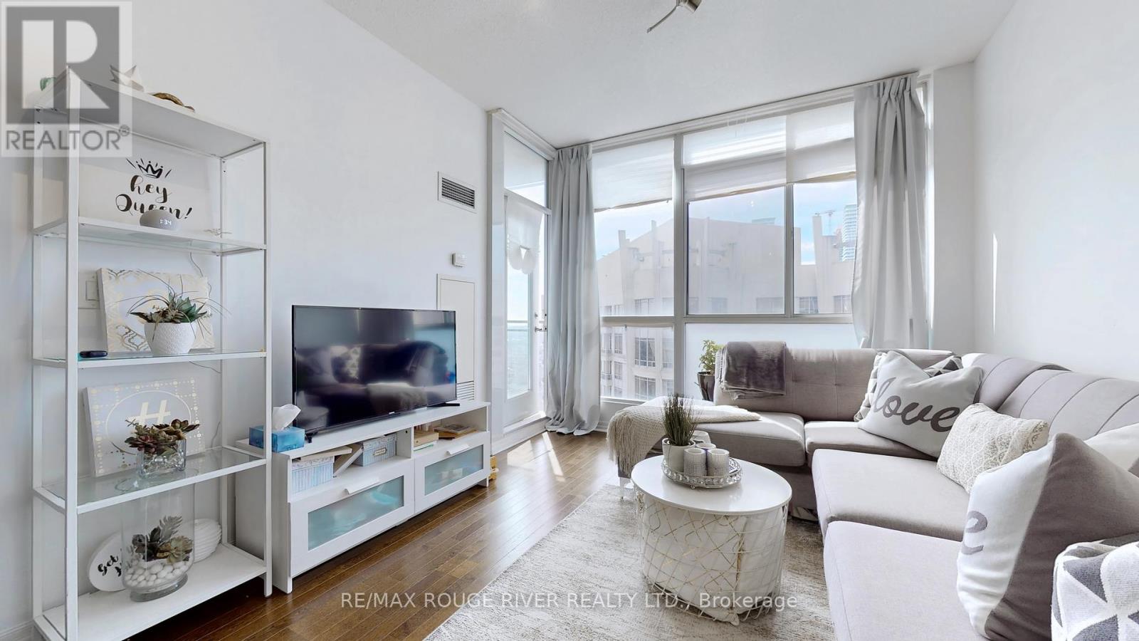3001 - 225 Webb Drive, Mississauga, Ontario  L5B 4P2 - Photo 17 - W12054242