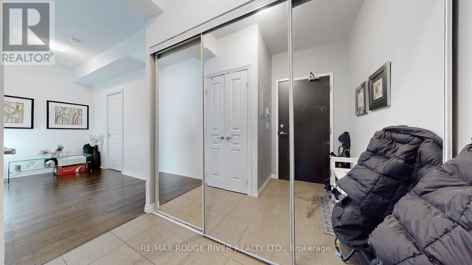 3001 - 225 Webb Drive, Mississauga, Ontario  L5B 4P2 - Photo 9 - W12054242
