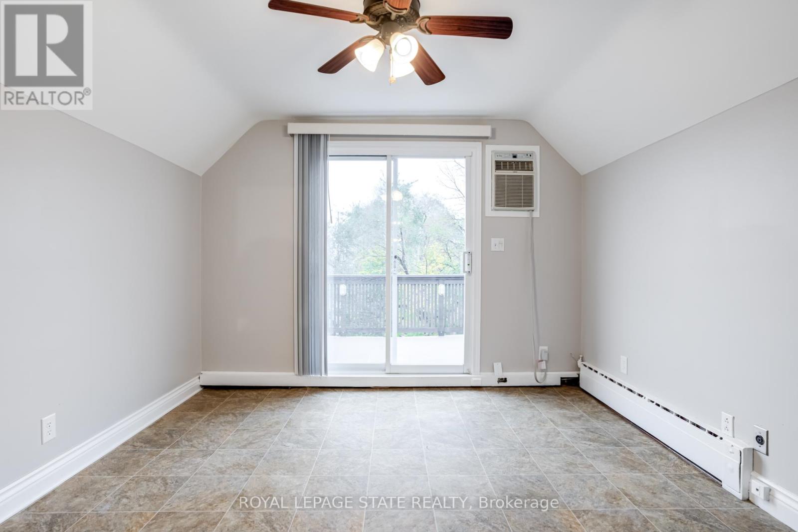 15 Empress Avenue, Hamilton, Ontario  L9A 1M1 - Photo 21 - X12054369