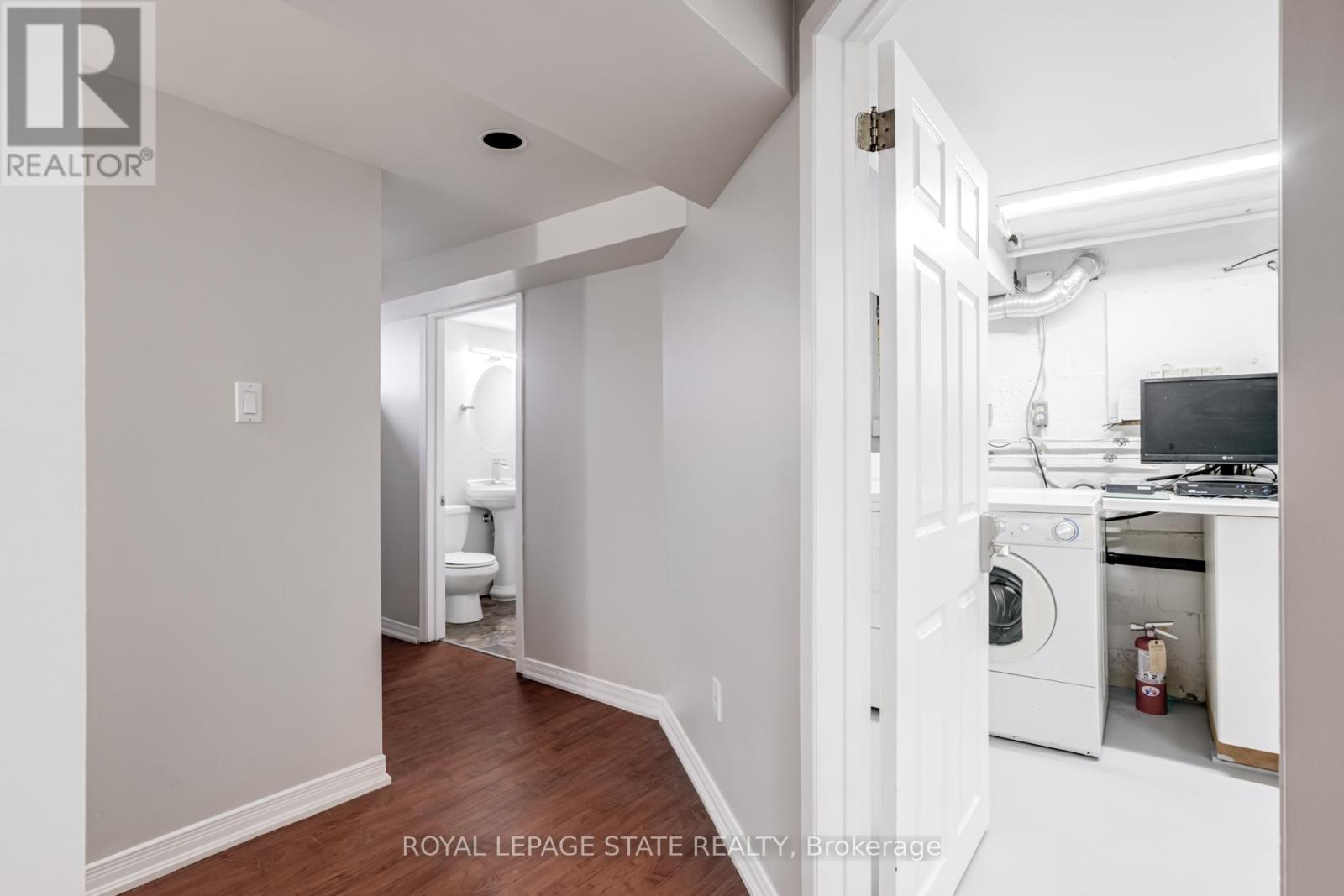 15 Empress Avenue, Hamilton, Ontario  L9A 1M1 - Photo 30 - X12054369