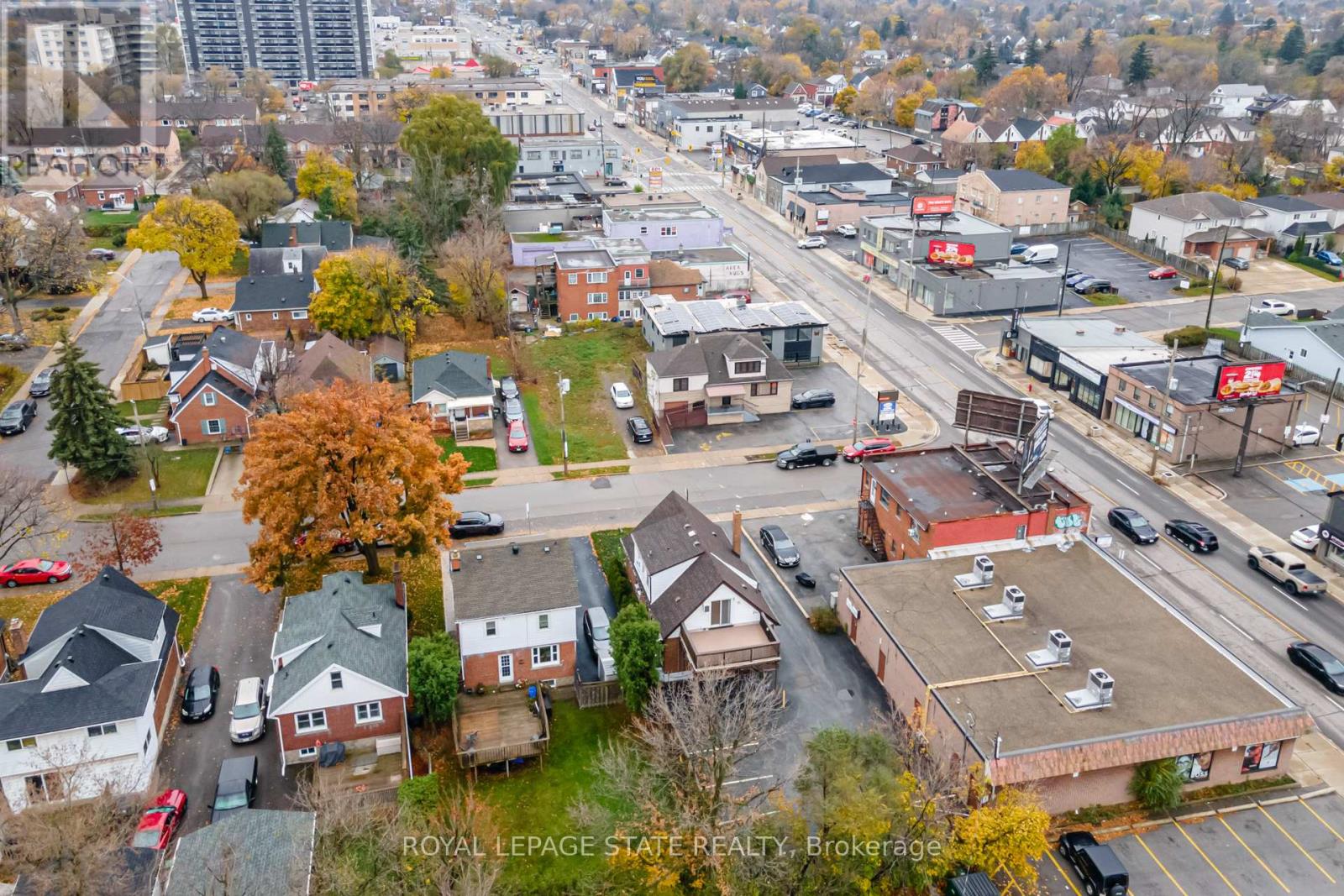 15 Empress Avenue, Hamilton, Ontario  L9A 1M1 - Photo 39 - X12054369