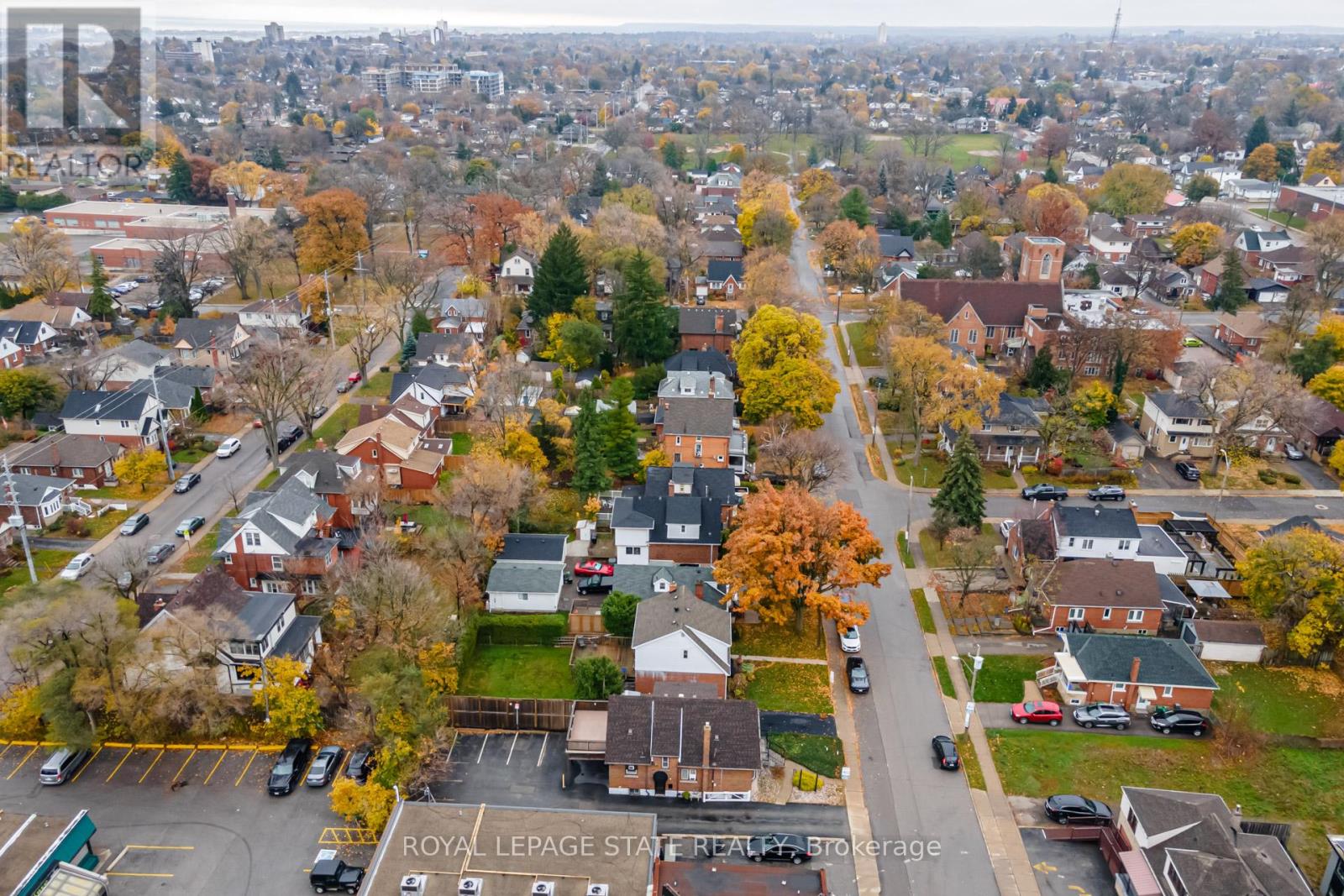 15 Empress Avenue, Hamilton, Ontario  L9A 1M1 - Photo 40 - X12054369