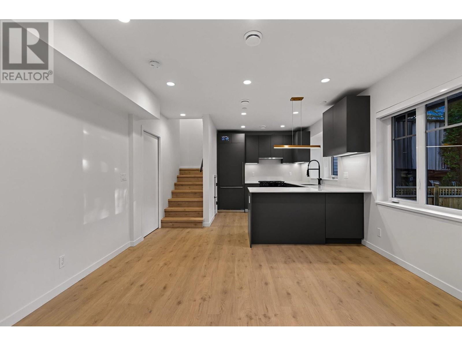 2 3531 Marshall Street, Vancouver, British Columbia  V5N 4S2 - Photo 8 - R2982874