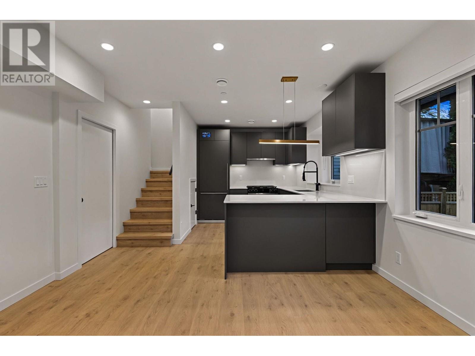 2 3531 Marshall Street, Vancouver, British Columbia  V5N 4S2 - Photo 10 - R2982874