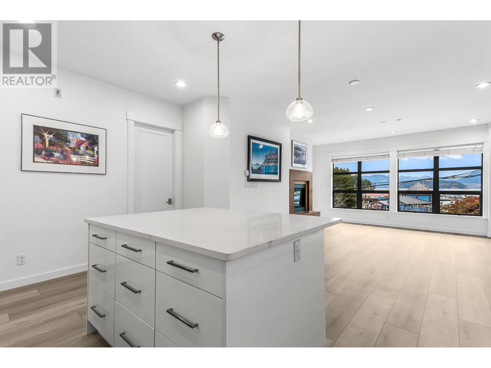 201 6688 Royal Avenue, West Vancouver, British Columbia  V7W 2B9 - Photo 20 - R2984337