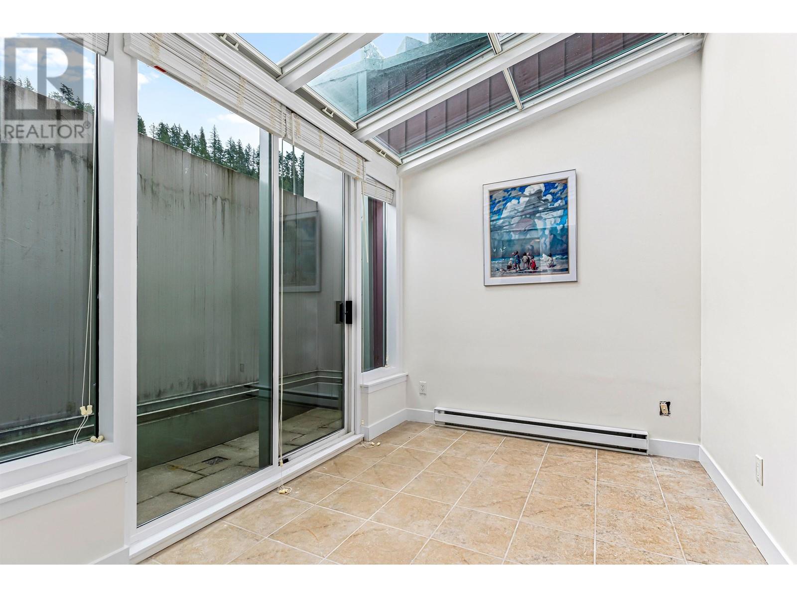 201 6688 Royal Avenue, West Vancouver, British Columbia  V7W 2B9 - Photo 31 - R2984337