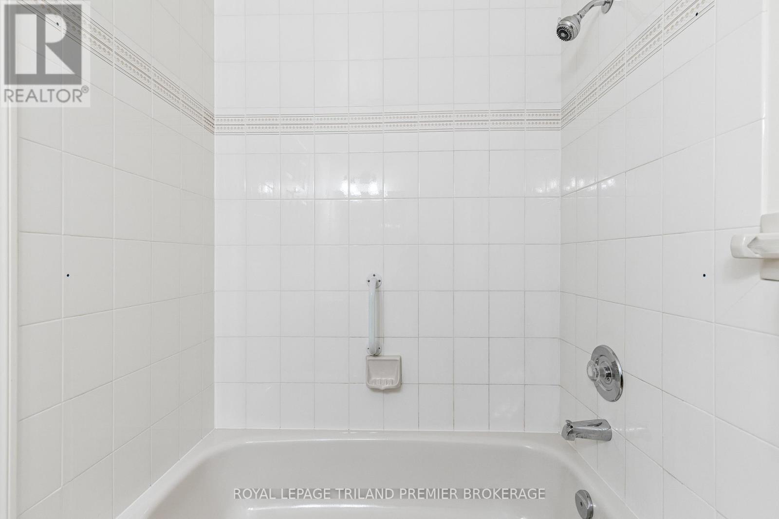 8 - 60 Rosecliffe Crescent, London South, Ontario  N6K 4E5 - Photo 24 - X12054427