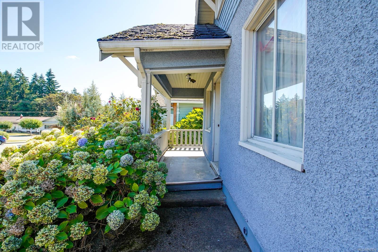 Property at 2820 3rd Ave image 5