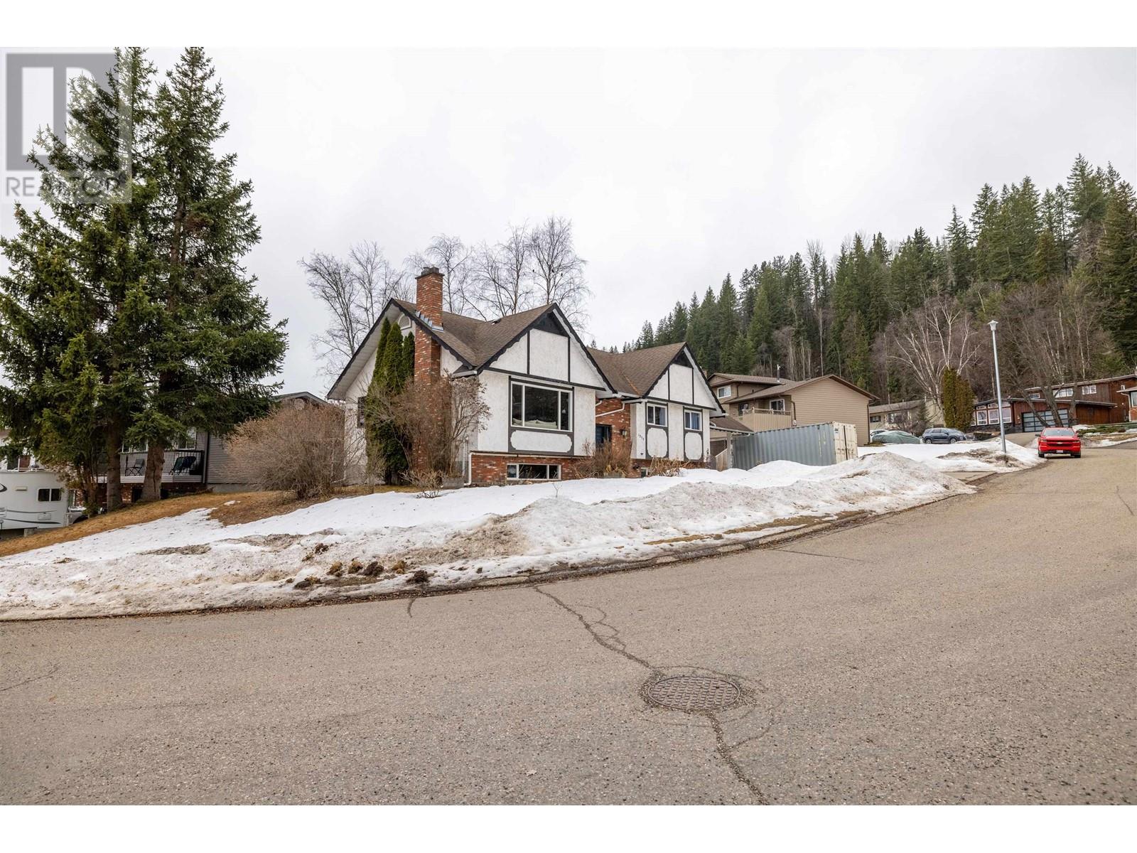 Property at 1275 ELKHORN CRESCENT image 3