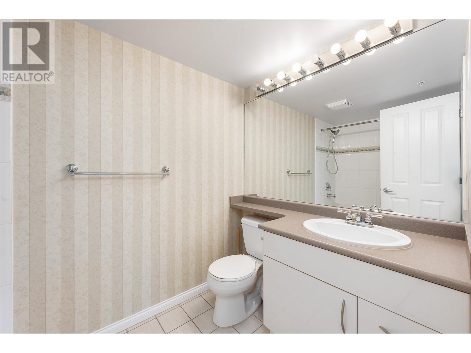 305 4788 Hazel Street, Burnaby, British Columbia  V5H 4V9 - Photo 12 - R2984393