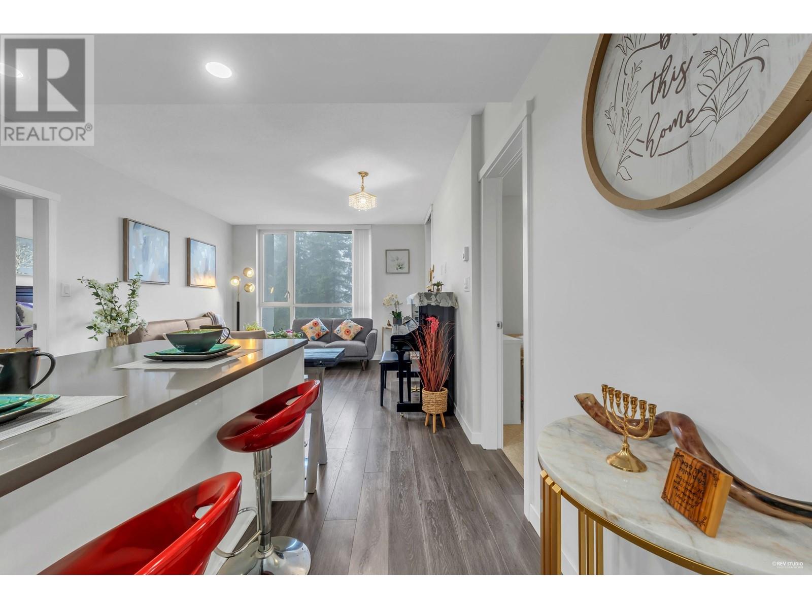 905 3096 Windsor Gate, Coquitlam, British Columbia  V3B 0P4 - Photo 10 - R2984411
