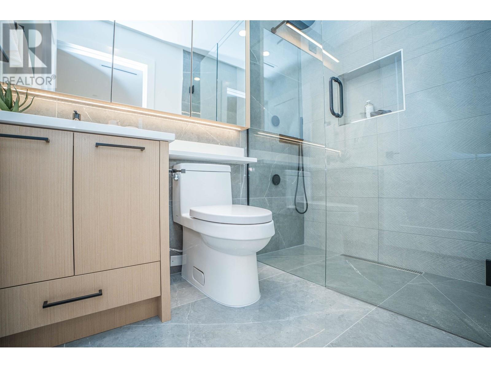#1 2522 E 15th Avenue, Vancouver, British Columbia  V5M 2K1 - Photo 14 - R2984435