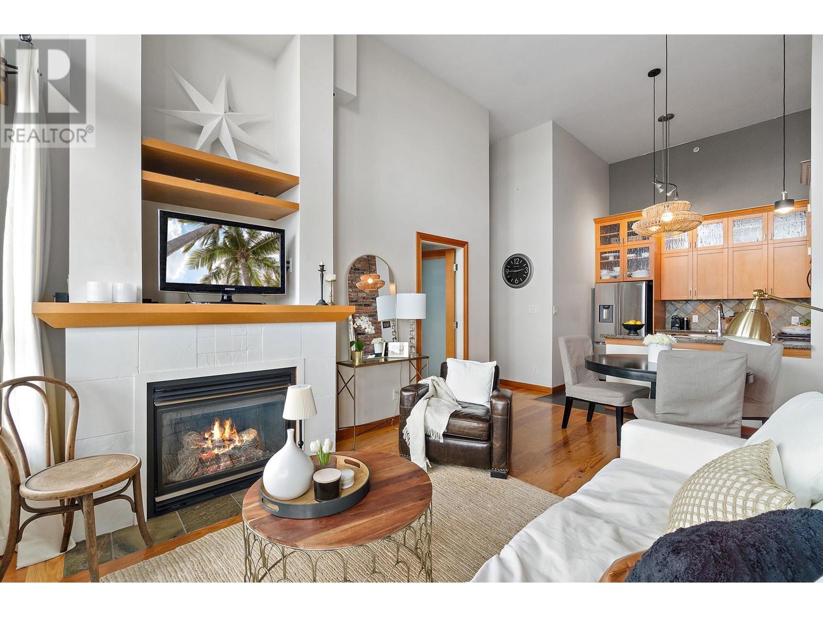 602 7 Rialto Court, New Westminster, British Columbia  V3M 7A8 - Photo 4 - R2984458