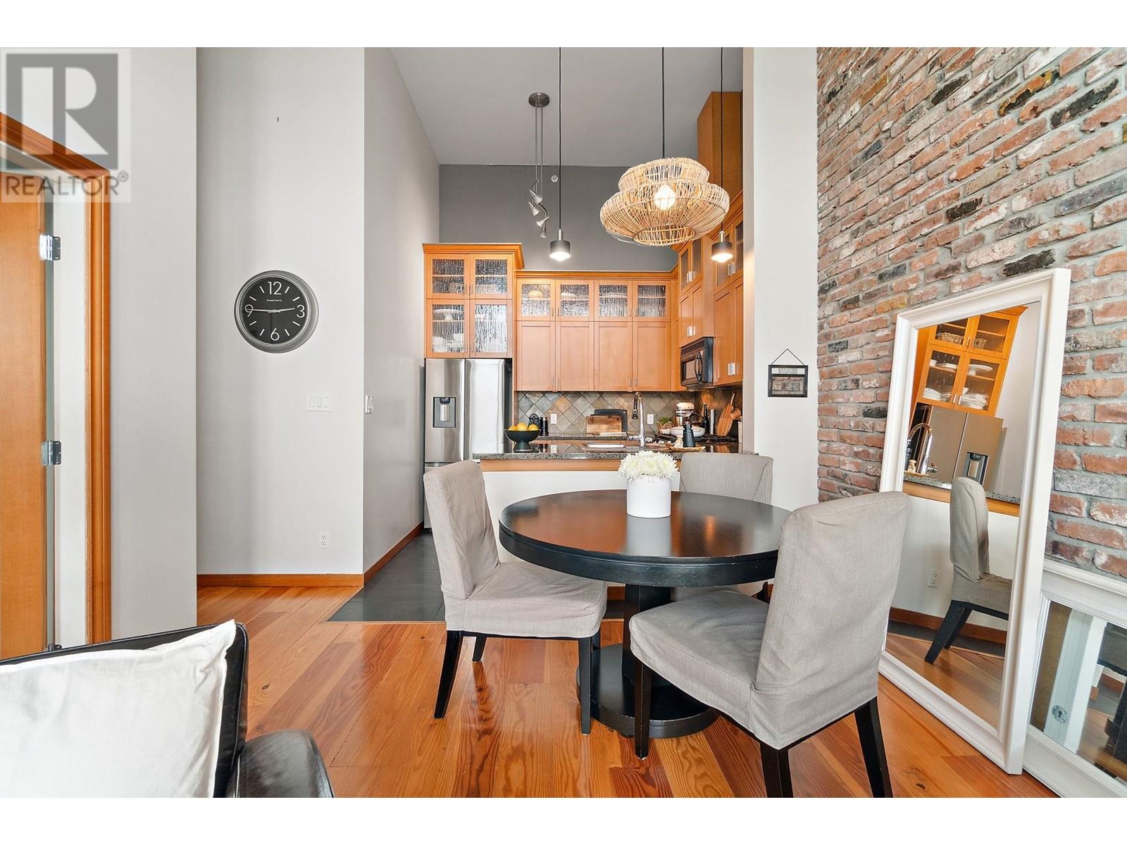 602 7 Rialto Court, New Westminster, British Columbia  V3M 7A8 - Photo 6 - R2984458
