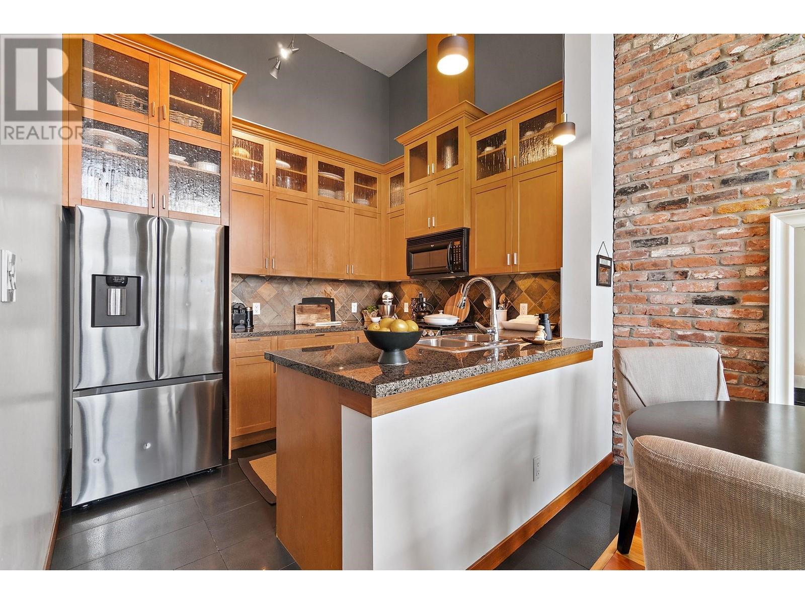 602 7 Rialto Court, New Westminster, British Columbia  V3M 7A8 - Photo 7 - R2984458