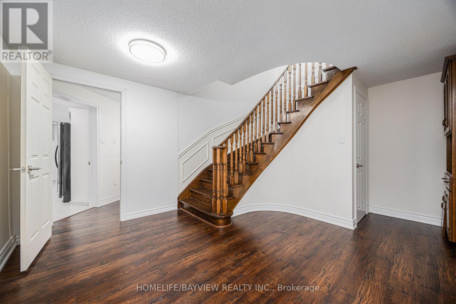 11 Wendover Court N, Richmond Hill, Ontario  L4B 3G4 - Photo 35 - N12054461