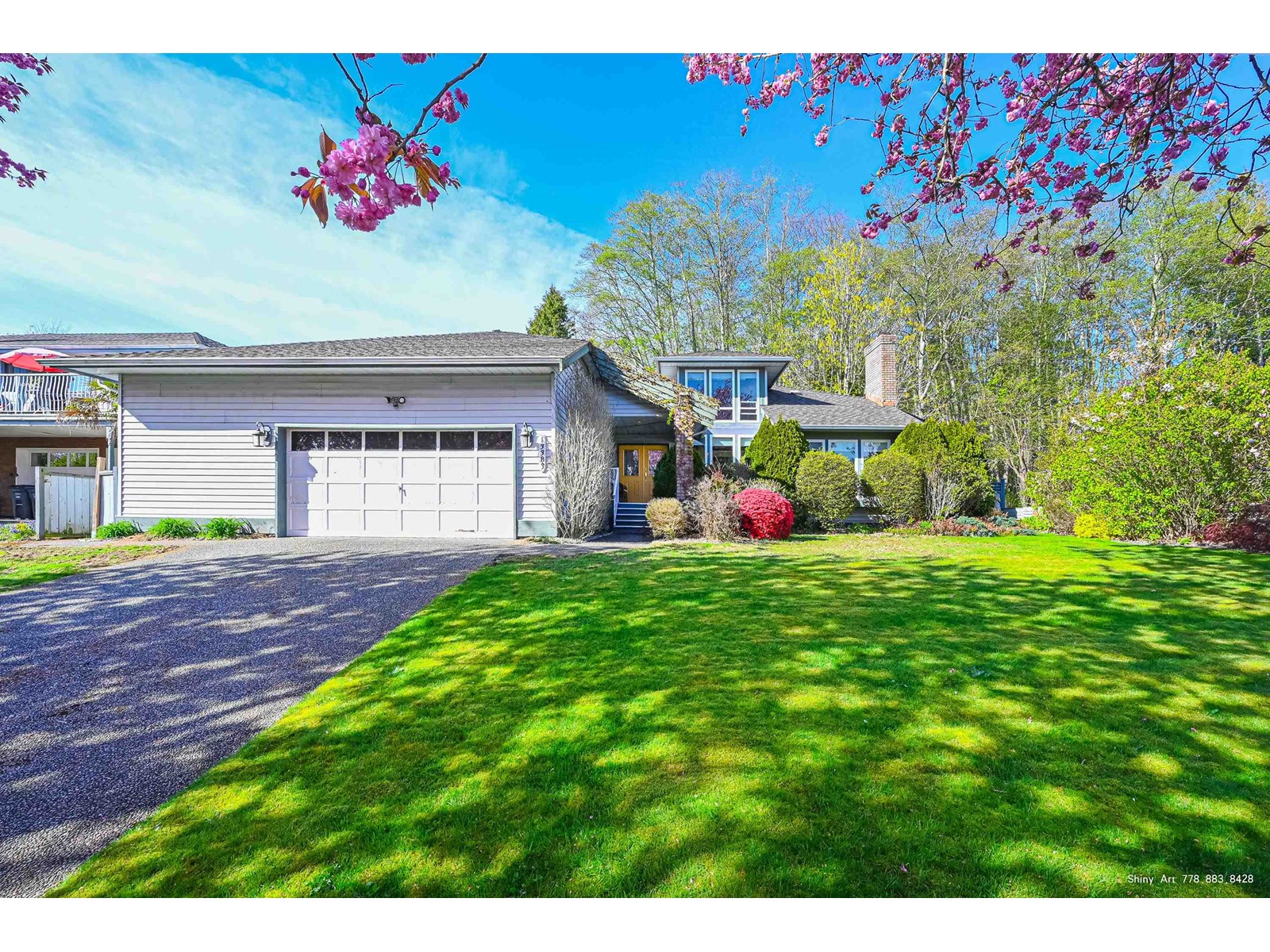 13383 14a Avenue, Surrey, British Columbia  V4A 7P9 - Photo 1 - R2981707