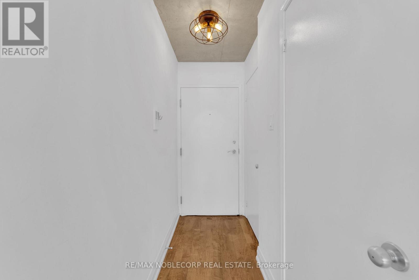 323 - 954 King Street W, Toronto, Ontario  M6K 3L9 - Photo 4 - C12053339