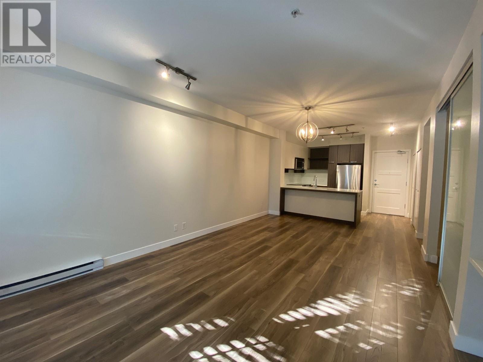 110 545 Foster Avenue, Coquitlam, British Columbia  V3J 0B3 - Photo 6 - R2959768