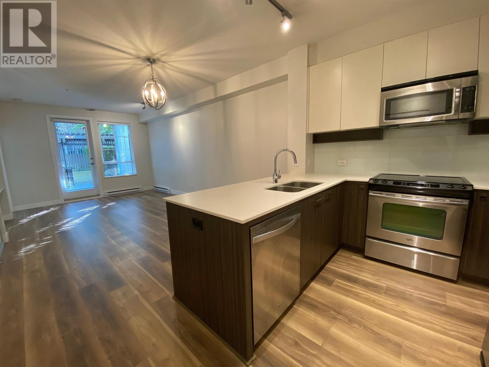 110 545 Foster Avenue, Coquitlam, British Columbia  V3J 0B3 - Photo 5 - R2959768